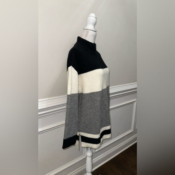 Talbots Black Cream and Gray Color Block Striped Sweater sz M - Picture 5 of 10
